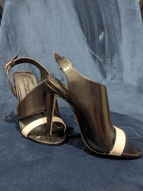 Izabella Rue Black and White High Heel Slingback Sandals